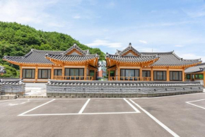 Gangneung Jisorim Hanok Stay